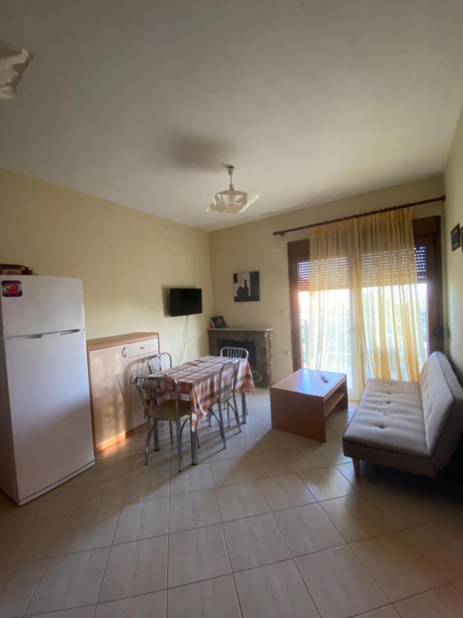 Appartamento Mola Kaliva House Apartmens Esterno foto